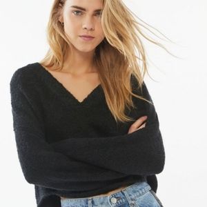 UO super soft fleece crop sweater
